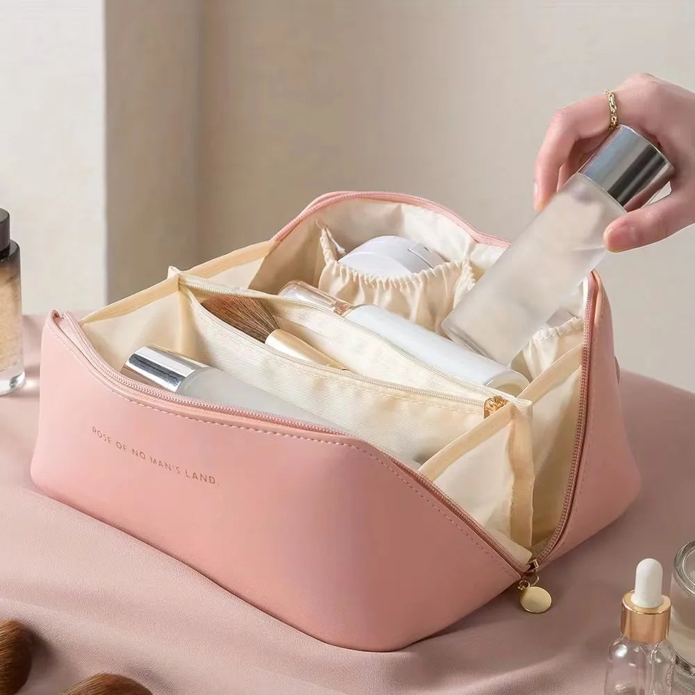 Stylish Makeup Bag - Practical and Fashionable Cosmetic Organizer